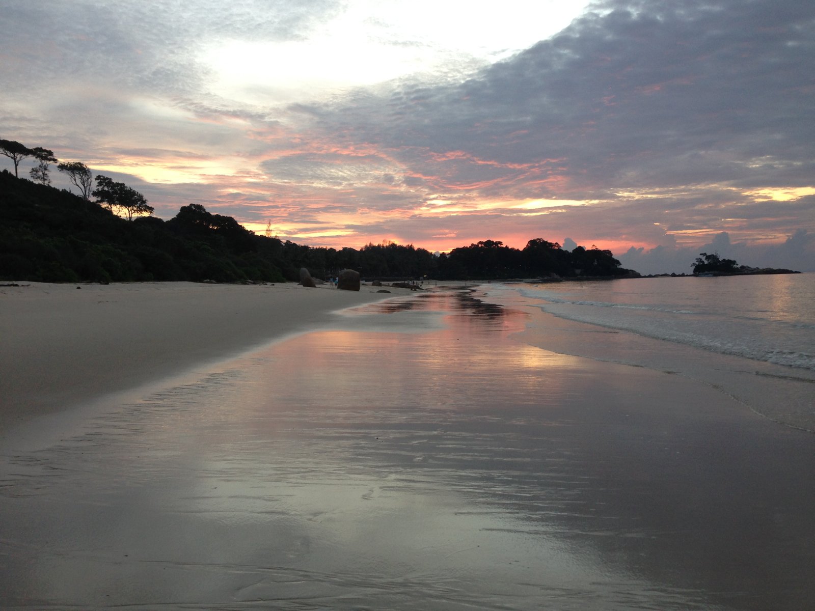 Kawasan pesisir Trikora di Bintan